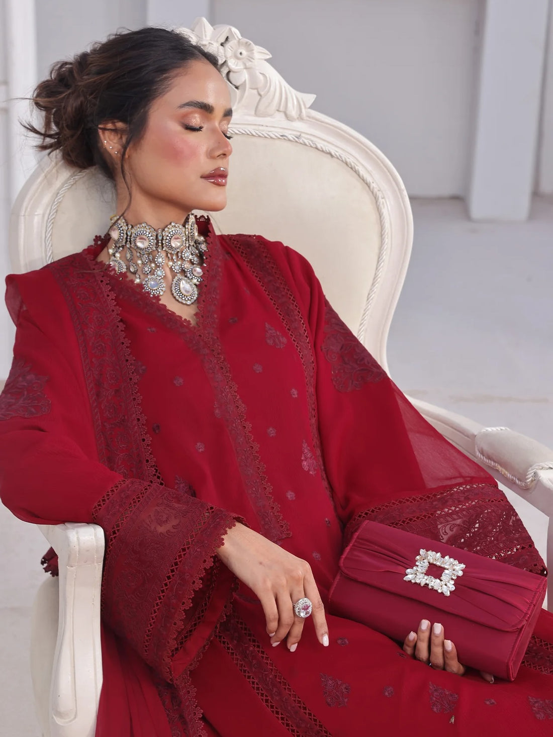 DP-Maroon 877