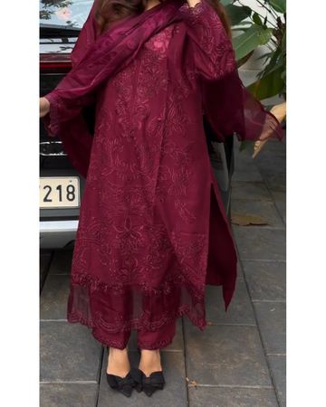 Maroon 126