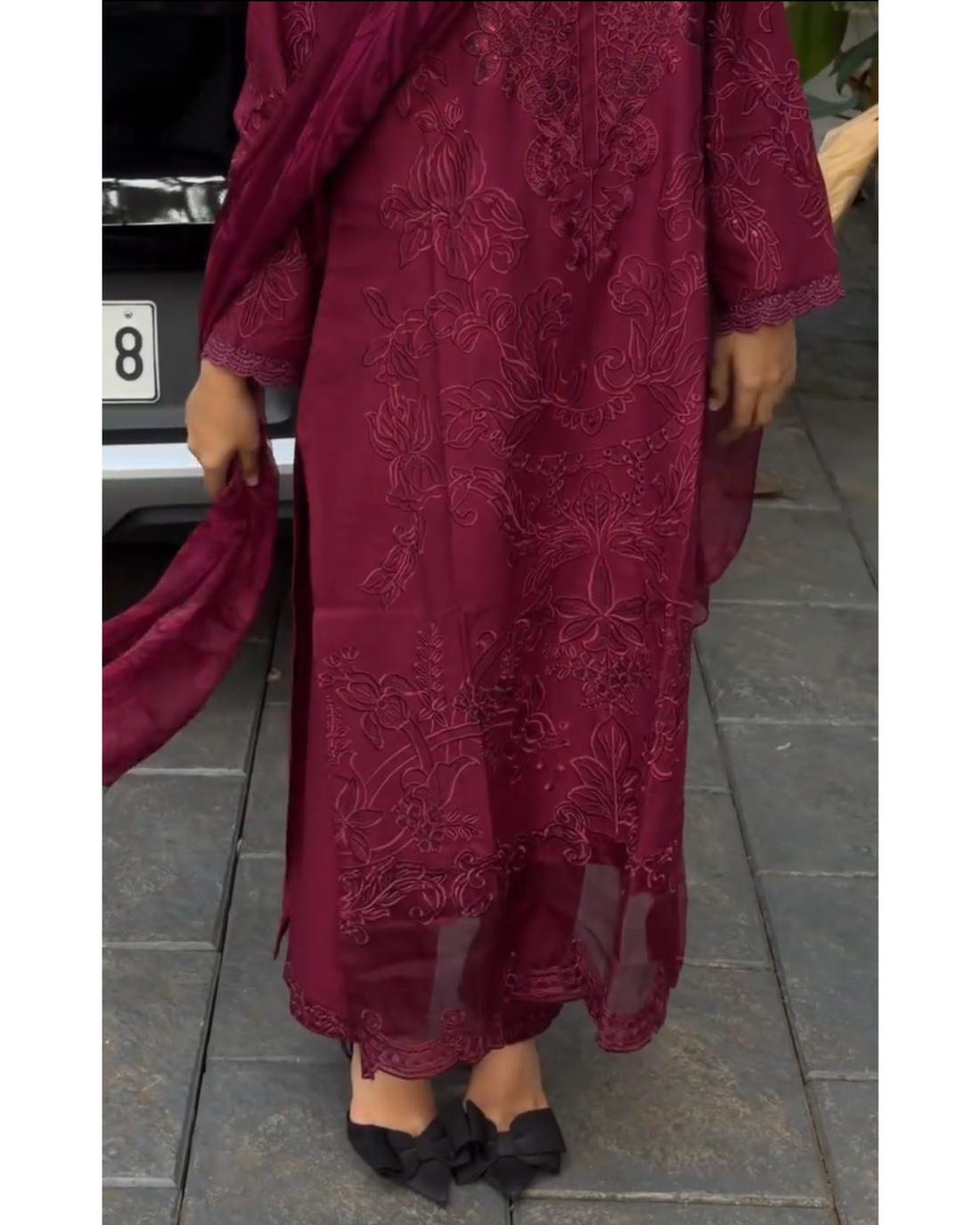 Maroon 126
